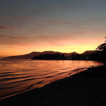 Mango'S Beachfront Resort Olongapo Eksteriør bilde
