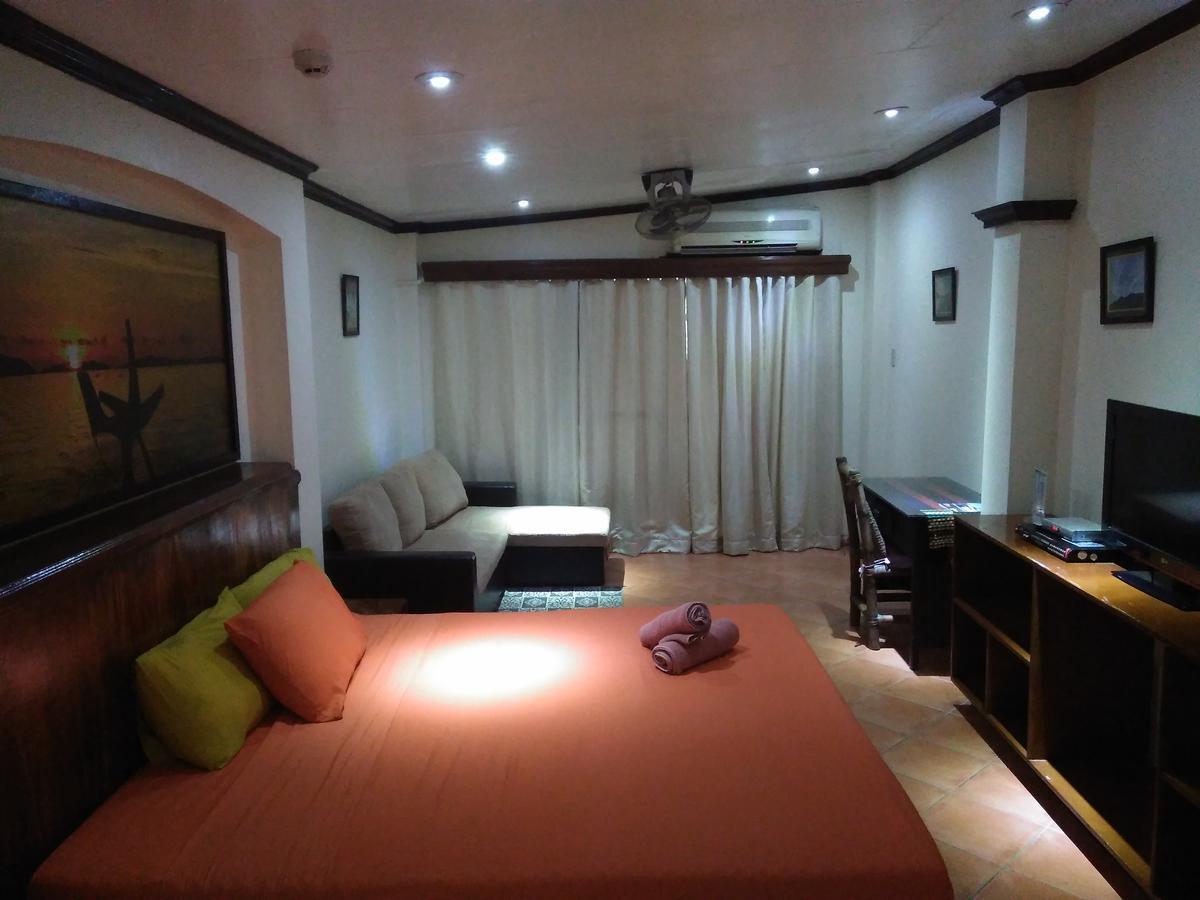 Mango'S Beachfront Resort Olongapo Eksteriør bilde