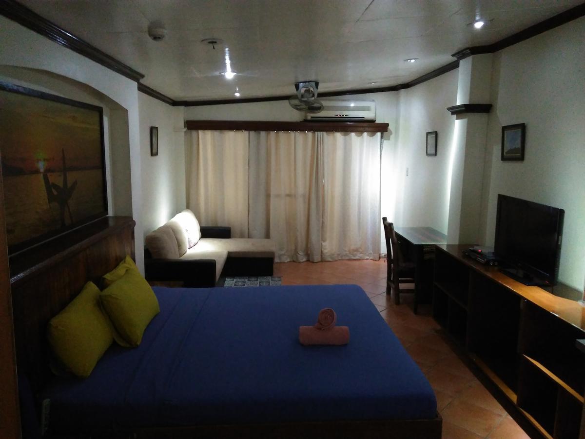 Mango'S Beachfront Resort Olongapo Eksteriør bilde