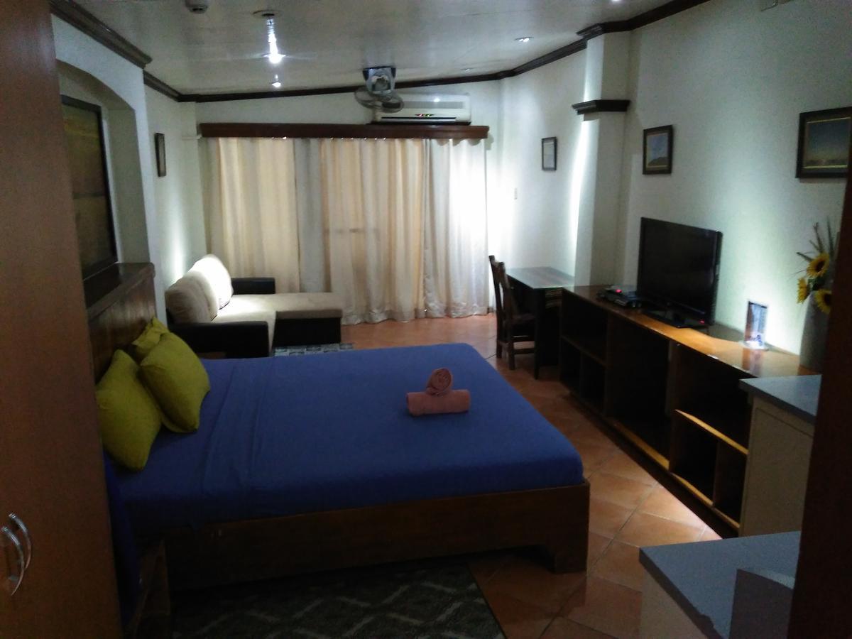 Mango'S Beachfront Resort Olongapo Eksteriør bilde